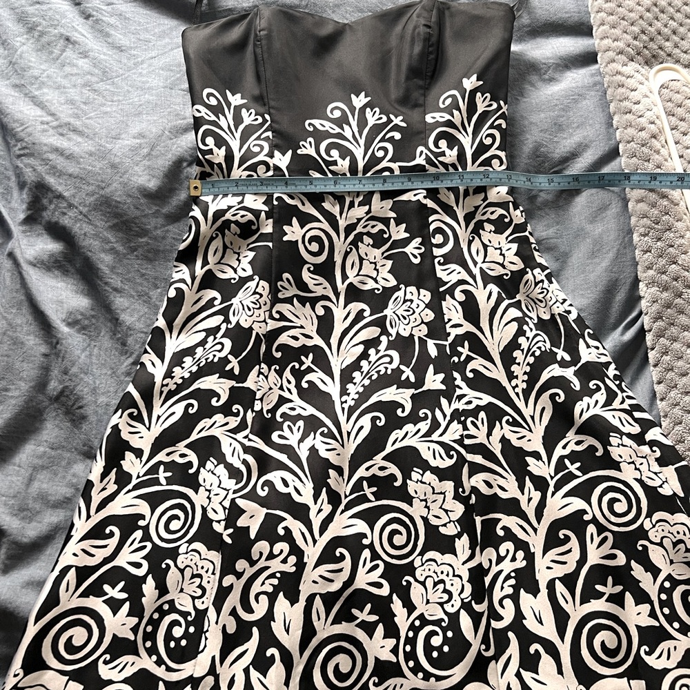 White House Black Market Strapless Dress